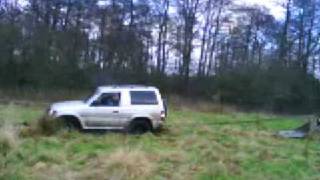 David Brown 990 pulling stuck Mitsubishi Pajero