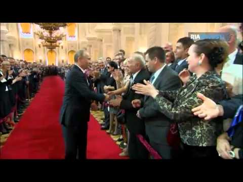 Vereidigung Putin: Von einem solchen Empfang kann die BRD-Kanzlerin nur träumen