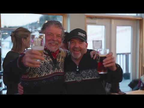 Ski Mag à Pin rouge 2025