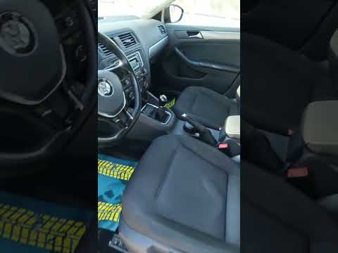 фото volkswagen jetta  0