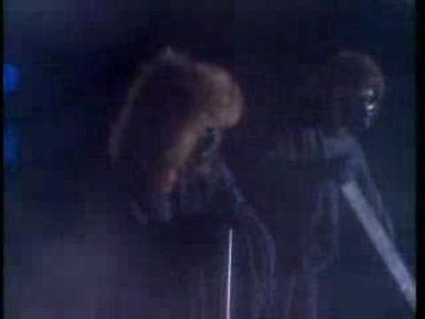 Def Leppard - Bringin' On The Heartbreak