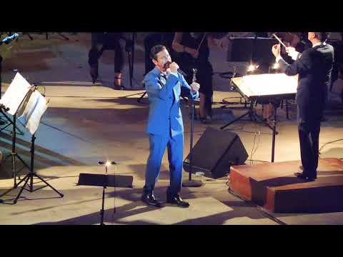Mario Frangoulis sings Theodorakis: Omorfi Poli, Thessaloniki 30.08.2018