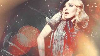 Madonna - Give Me All Your Luvin&#39; (Alessio Silvestro Club Mix)