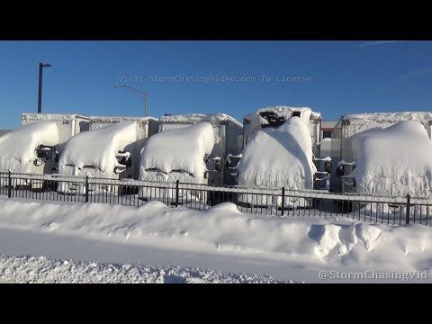 Chicago, IL Buried Under Eighteen Inch Snowfall - 2/16/2021