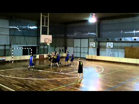 CB Cellera Niviuk 86 - 58 CB Farners B (08-02-2014)