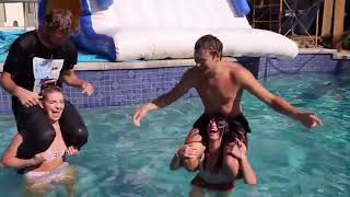 Download lagu BrittHertz and Rydel Funk hold Drew Dirksen and Capron Funk on their shoulders (FM shoulder ride). mp3