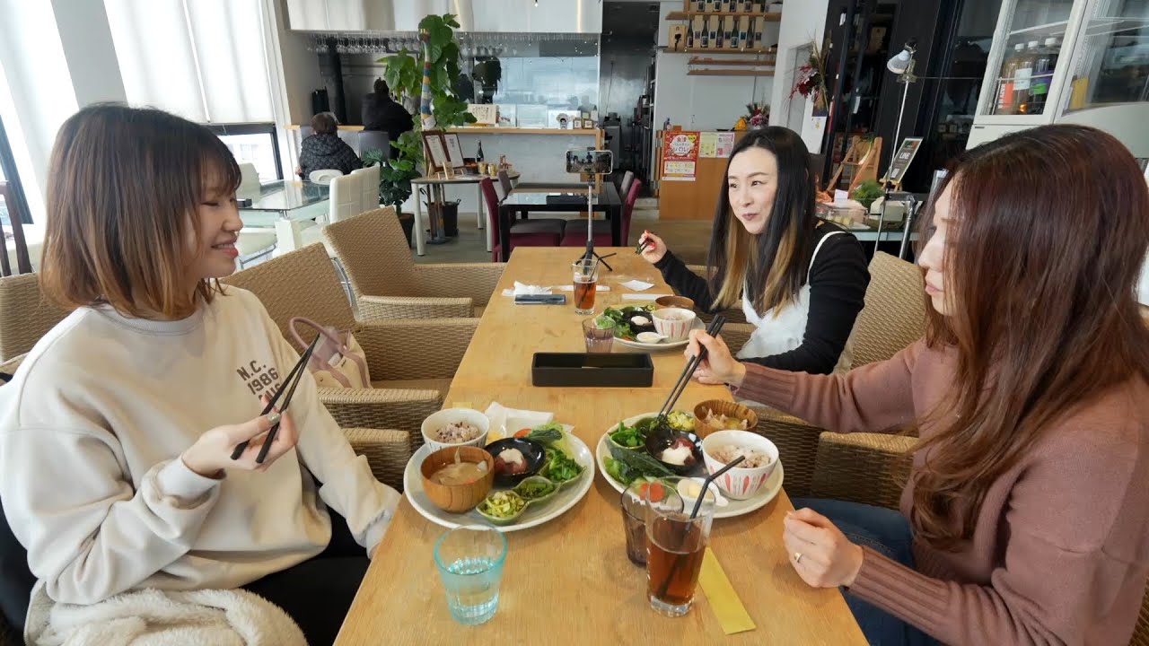 富山）ラーメンも完備する女性客が殺到する謎の定食屋！地元の野菜を沢山使った絶品料理を出すお店に密着取材