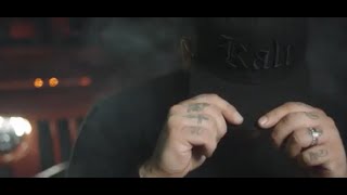 Videoklip: Kali - Prostredný s textom piesne Videoklip Kali - Prostredný s textom piesne