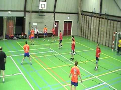 Shot-73 - HMS Achilles 1e helft 1e kwartier .mpg