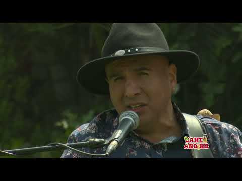 DÚO AYACUCHO . TEMA: PASAJERO EN TU CAMINO