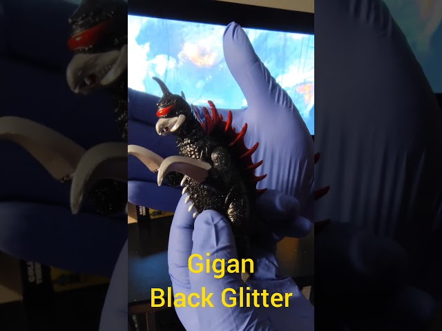 Vídeo relacionado con Super7 Toho Reaction Figures Wave 01 (Lata retretera) - Figura de acción Baragon (Lata Marusana)