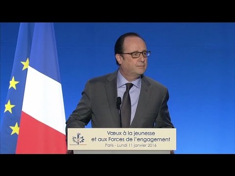 François Hollande rend hommage à David Bowie