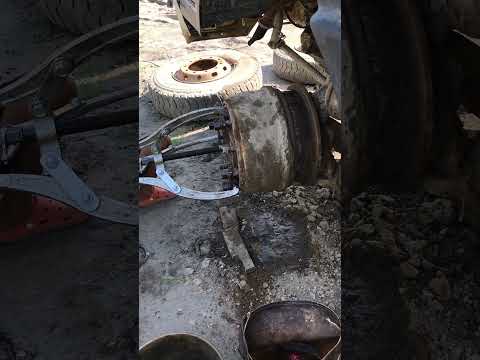 #truck #brake #repair #drum #stuck #puller