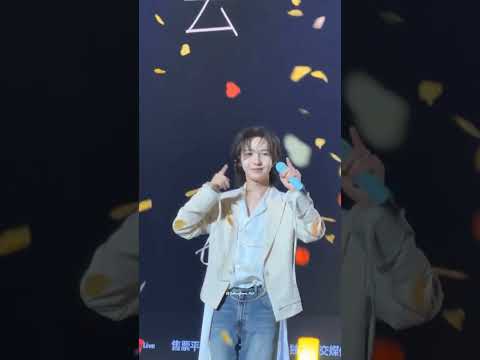 런쥔아 수고했어요🤗💛🦊 #renjun #renjun_同谋者的默契 #injun #nct #nctdream #런쥔 #인준 #엔시티 #엔시티드림