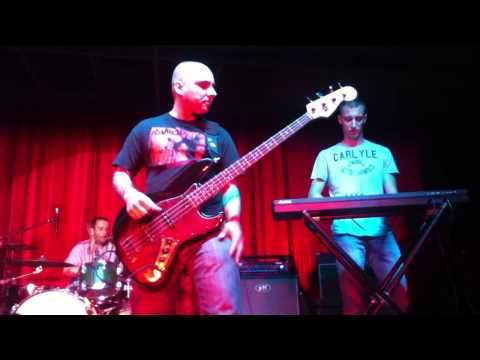 Kreck Live - Leszek napfény (Budapest, Iskola 2013.06.07)