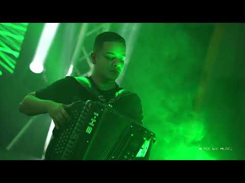 La Figura "Alpha" En Vivo