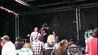 Shadows Chasing Ghosts at Pitch Invasion 09