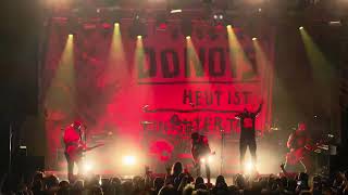Donots - Saccharine Smile - live @ Arena Wien - 02.11.2023