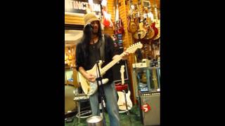 Richie Kotzen - Rust (Sam Ash NYC  guitar clinic 2009)