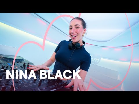 MNM Party: Nina Black