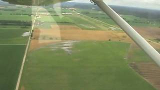preview picture of video 'C172S Landing Video - Lone Rock, WI'