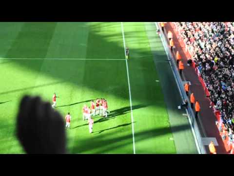arsenal 16.10.2010 crowd reaction