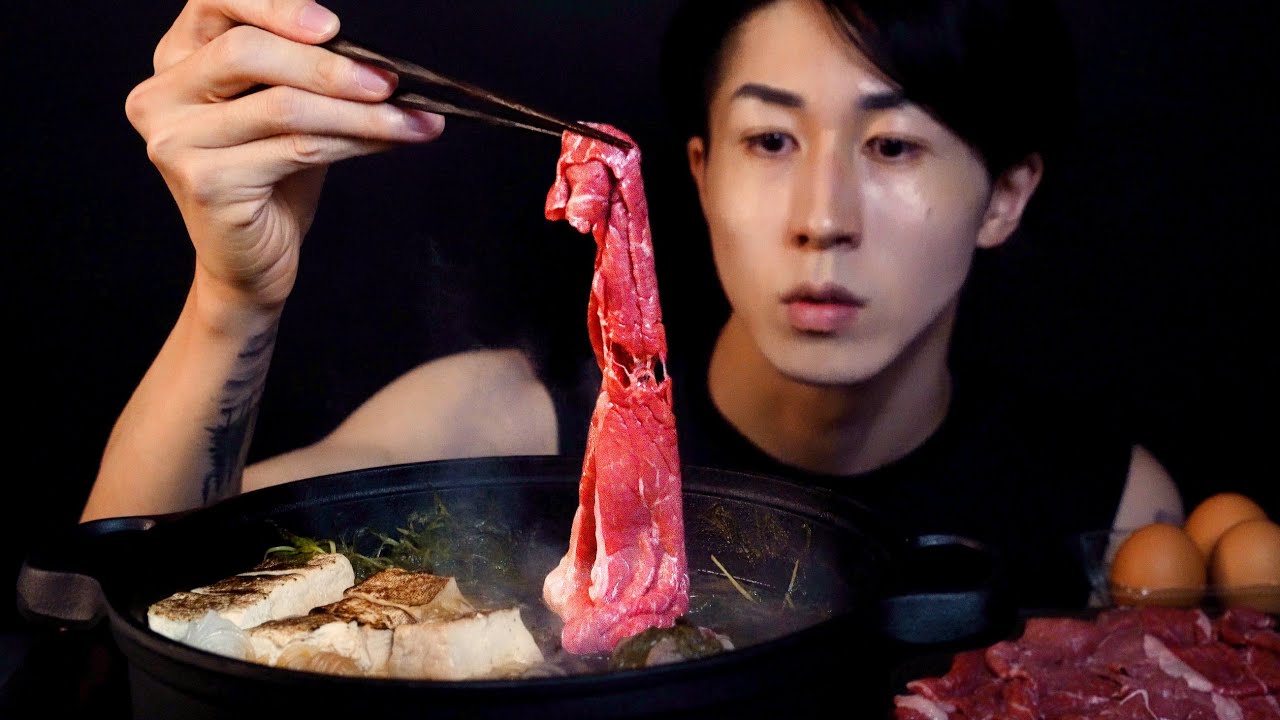 ASMR SUKIYAKI JAPANESE A5 WAGYU BEEF MUKBANG COOKING & EATING SOUNDS | すき焼き 스키야키