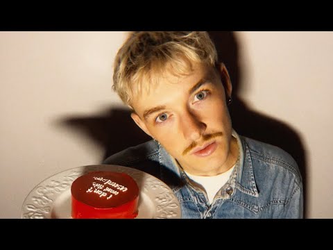 usuaLove - reom (clip officiel)