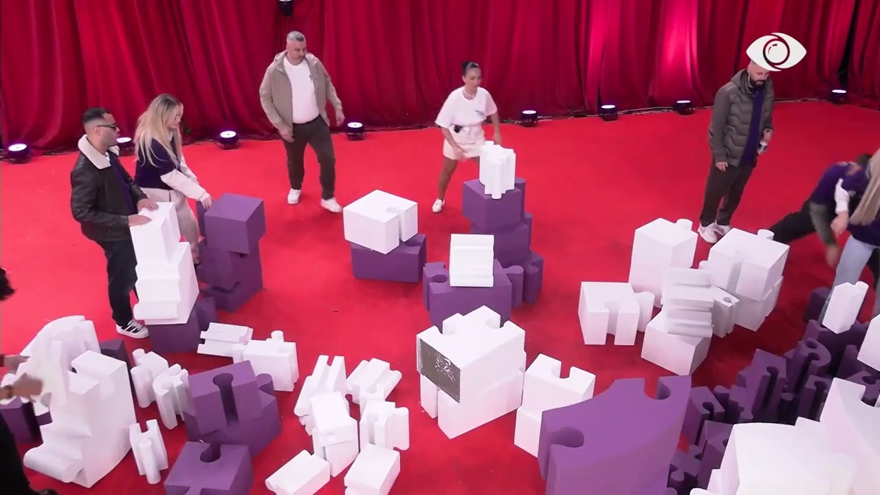 Bie gongu/ Banorët nisin të formojnë pazëllin në Arenë