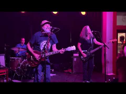 Mountain Girl - Blue Mountain