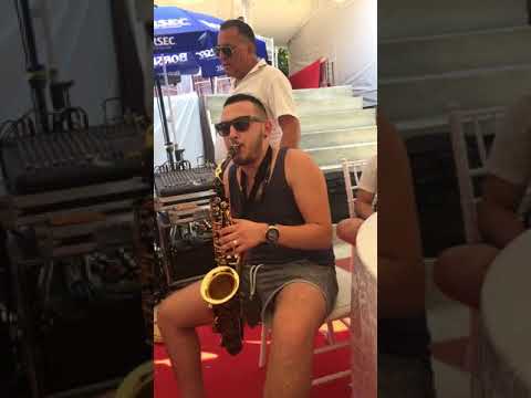 Adrian rigu live stau și ma gândesc la mine