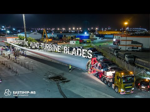 Transporting Wind Turbine Blades: Specialized Equipment in Action