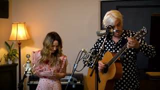 Robyn Hitchcock and Emma Swift - Birdshead (Live at The Crypt)