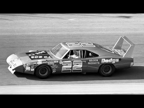 How One Mechanic's ILLEGAL Nitrous Wedge Bar Trick Added 150 Horsepower in Qualifying