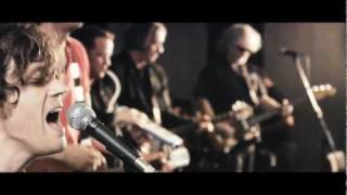 Tired Pony - I Am A Landslide