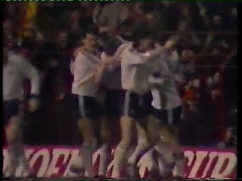 Manchester Utd v Dundee Utd UEFA Cup 3rd Round 1st Leg 28-11-1984