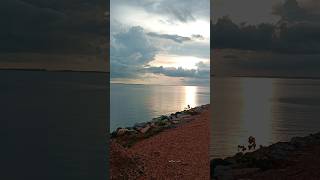 Download lagu Masya Allah 😍 menikmati senja dan sunset di pinggir laut mp3