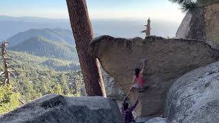 Video thumbnail of Up Dog, V4. Black Mountain