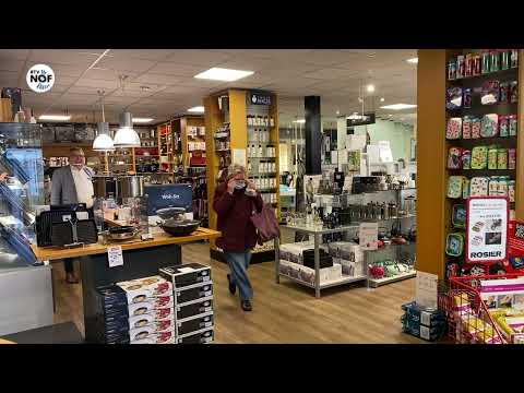 Veel winkelend publiek in Dokkum na versoepelingen