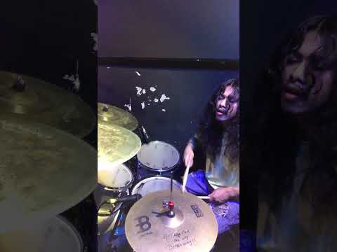 DRY SKUNK - DON’T STOP ME NOW [live drum cam]