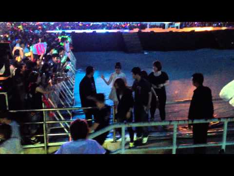[Fancam] 120407 IU Korean Music Wave in Bangkok 2012