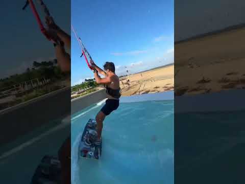 Kitesurfing in a pool? WHY NOT!! 🤙🏻😎