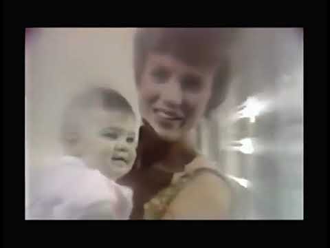 y2mate com   Julie Andrews Hour 1973  Outtakes 480p