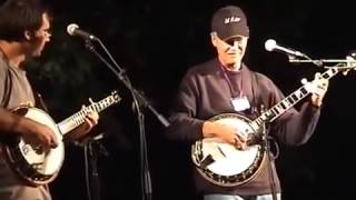 Bill Keith & Lluís Gómez playing Old Hickory at Festival Al Ras 2006
