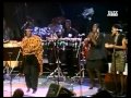 Miriam Makeba - Amapondo Live (A Night in Tunisia [Jazz Door] 1999)