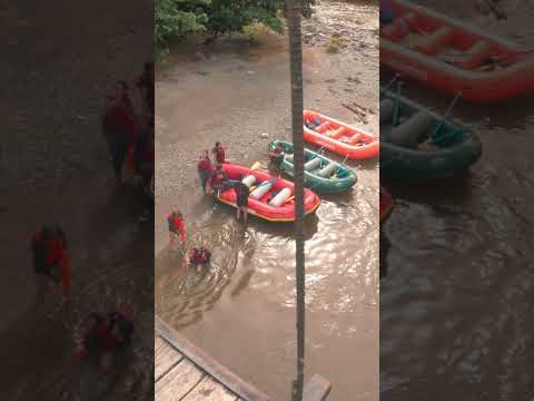Rafting en el río Cuyes