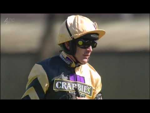 2015 World Famous JUST EAT Mersey Novices' Hurdle - Aintree meeting