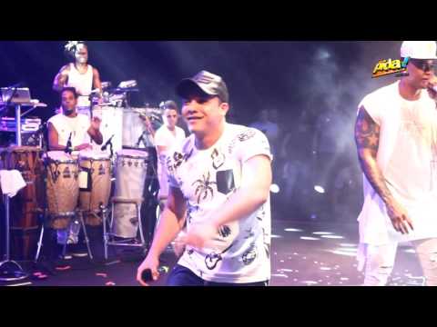 Wesley Safadão com Léo Santana (Baile da Santinha 2017) FULL HD