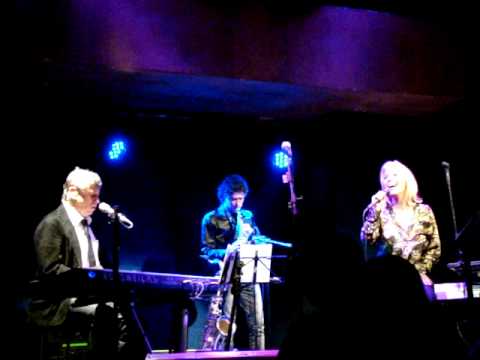 Luiza Possi e Flavio Venturini - Beija Flor