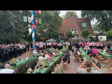 Jagd vorbei und Halali -450 Jagdhörner Abschlussblasen Kreisbläsertreffen Lindern 2024